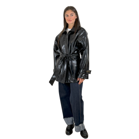 VICTORIA: trench corto in ecopelle con cintura | Vicine a ME