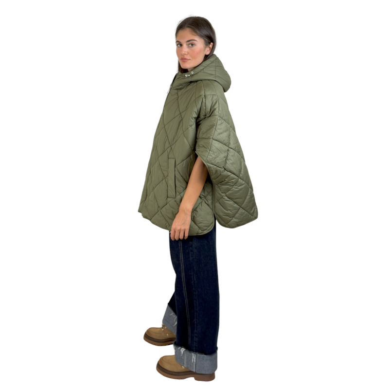 SVEVA: giacca gilet trapuntata oversize con cappuccio | Vicine a ME