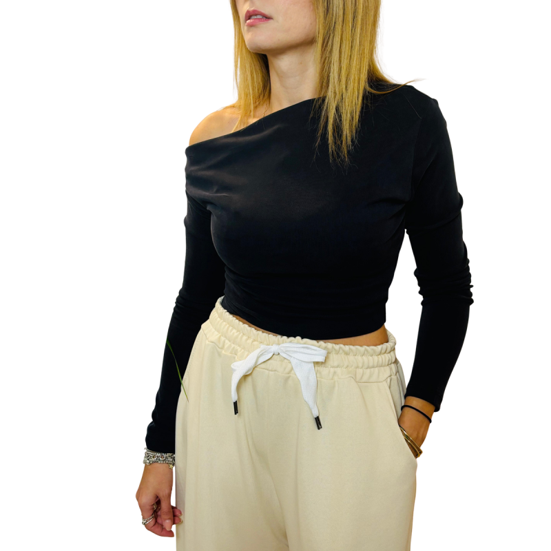 NINA: maglia in viscosa con spalla scoperta | Vicine a ME