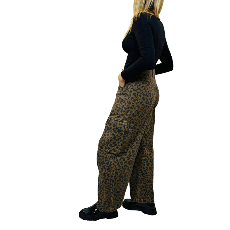 ALESSIA: jeans cargo donna maculato vita alta | Vicine a ME
